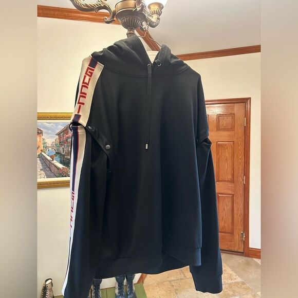 Men’s Gucci web accent hoodie size XL removable sleeves made in Italy - Picture 1 of 14